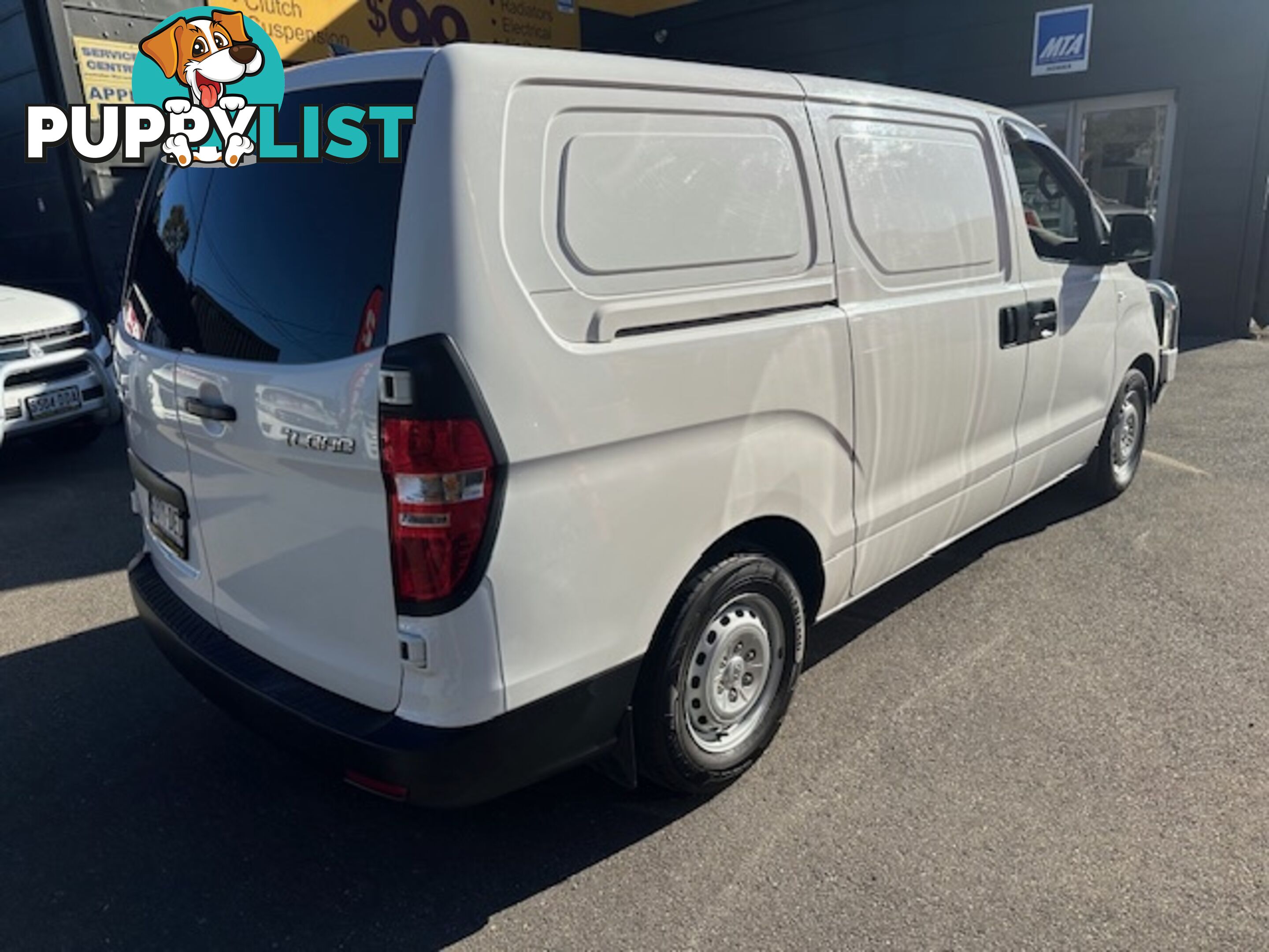2019 HYUNDAI ILOAD 3S TWIN SWING TQ4 MY20 4D VAN