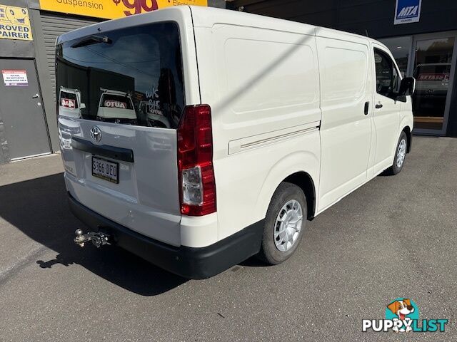 2020 TOYOTA HIACE LWB GDH300R 5D VAN