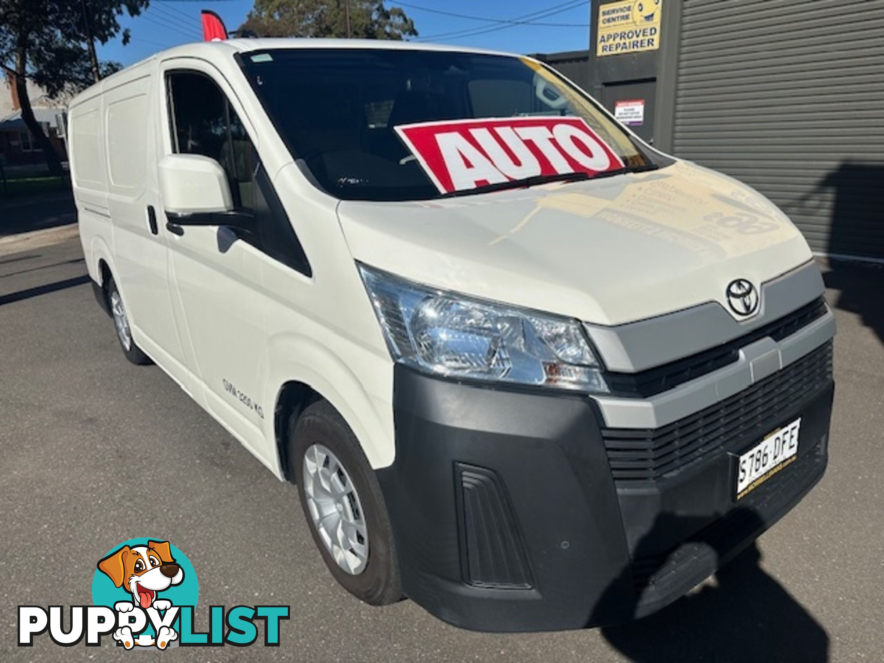 2019 TOYOTA HIACE LWB GDH300R 4D VAN