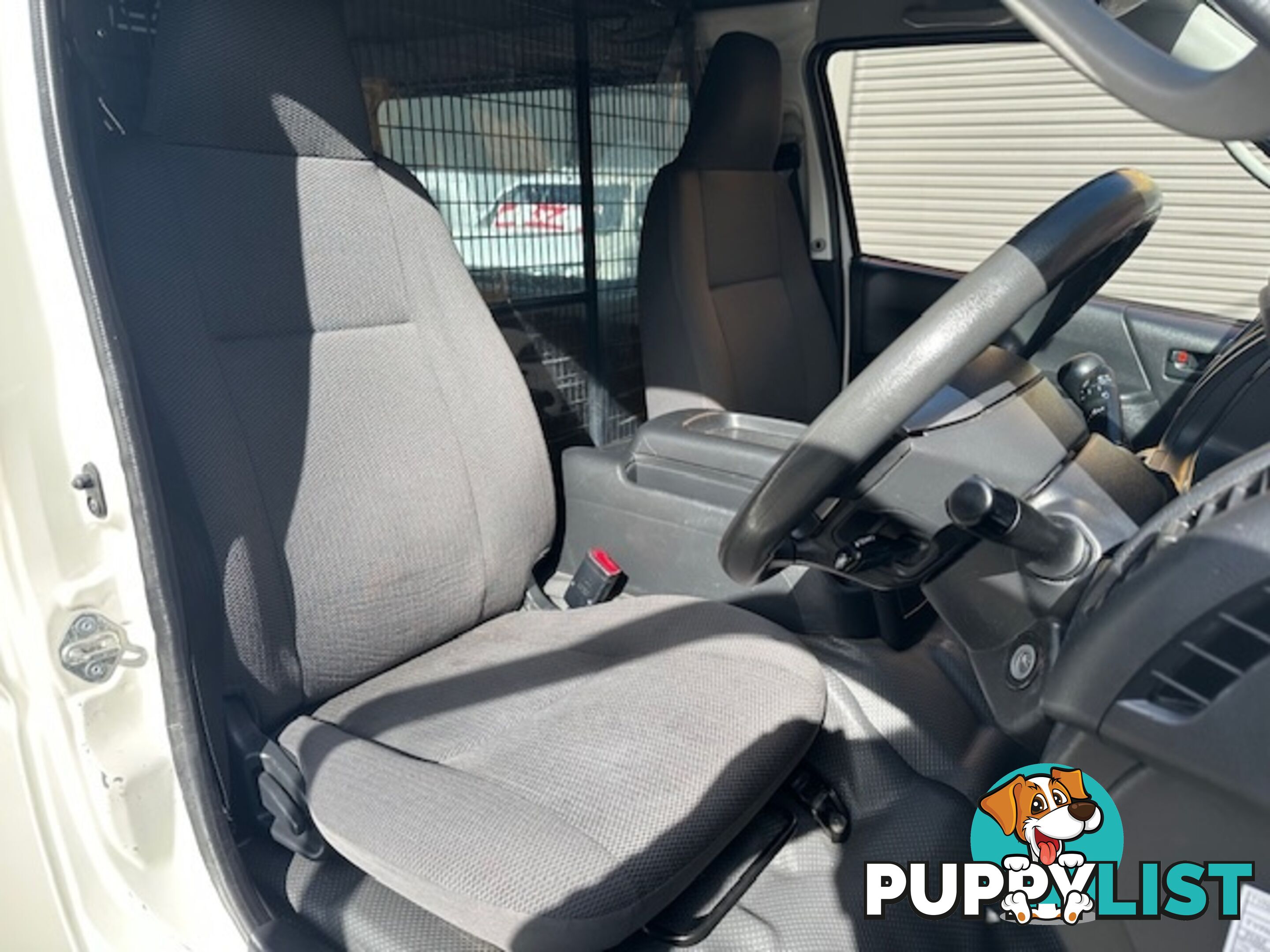 2016 TOYOTA HIACE LWB TRH201R MY16 4D VAN