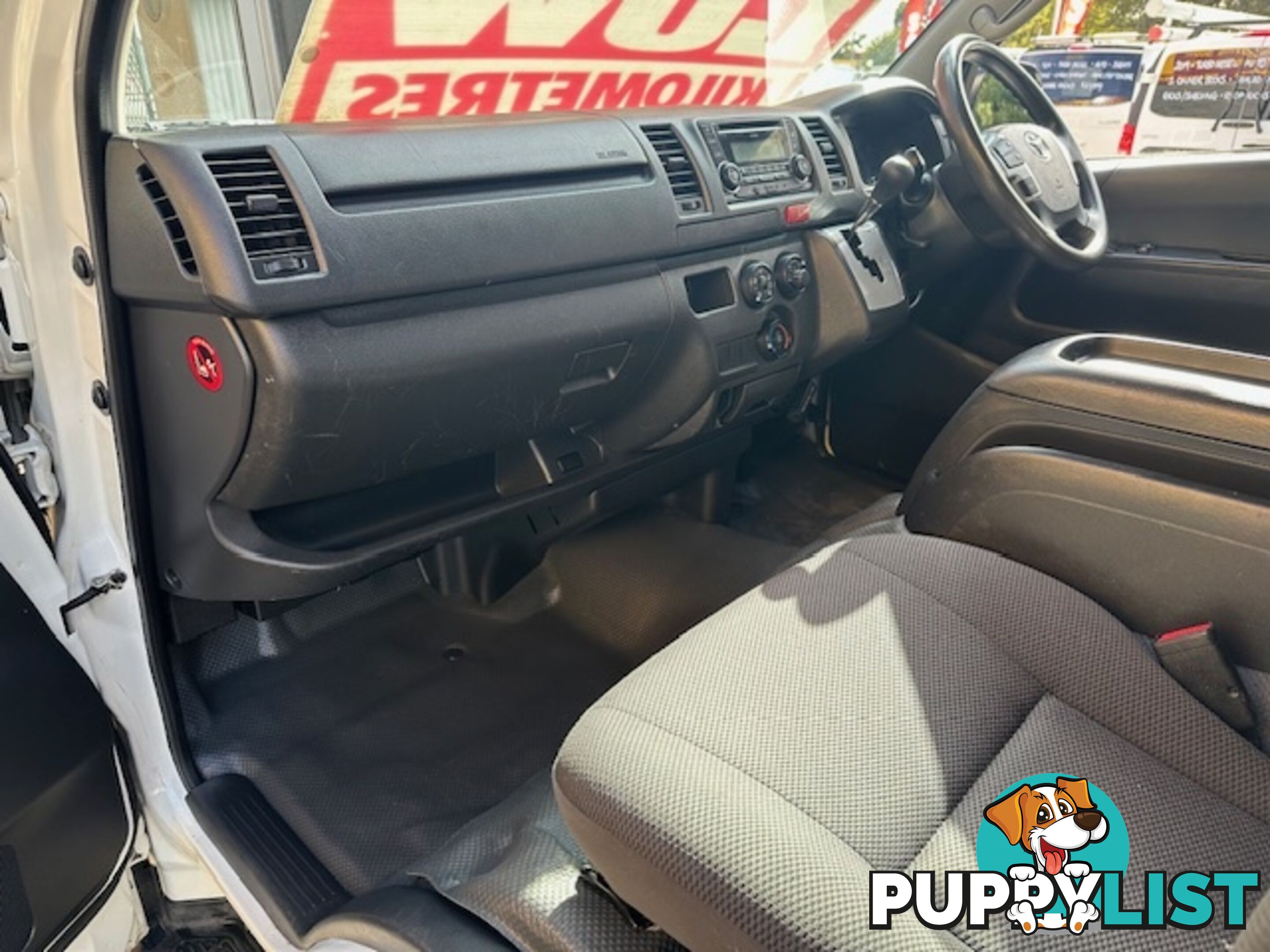 2016 TOYOTA HIACE LWB TRH201R MY16 4D VAN