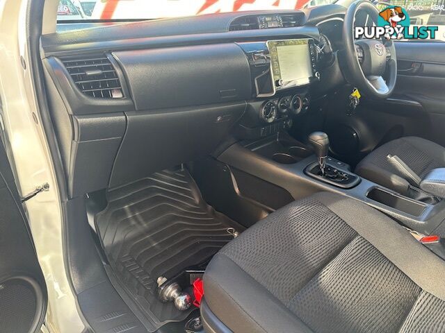 2021 TOYOTA HILUX SR 4X4 GUN126R CCHAS