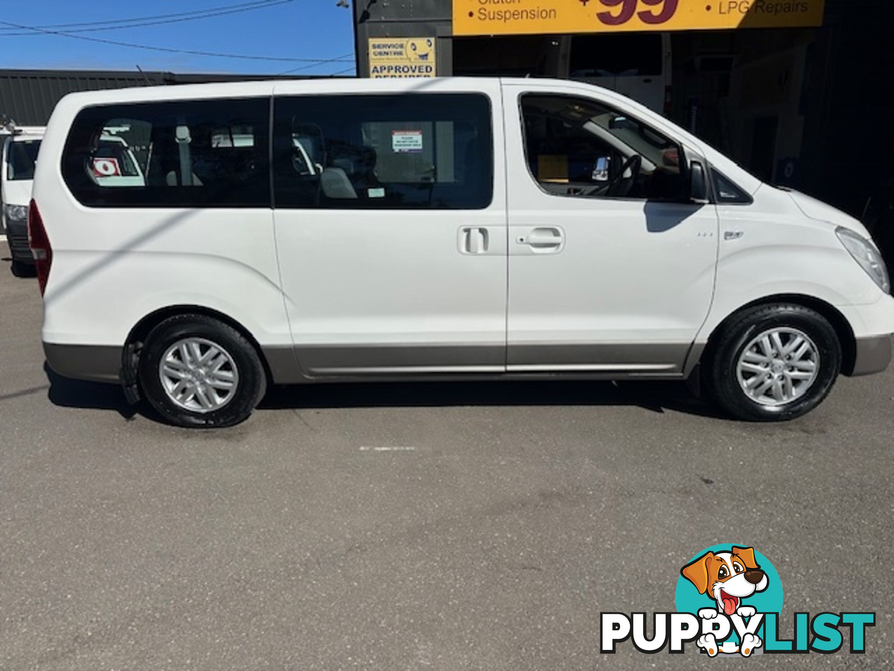 2016 HYUNDAI IMAX  TQ SERIES 2 TQ3 MY17 4D WAGON