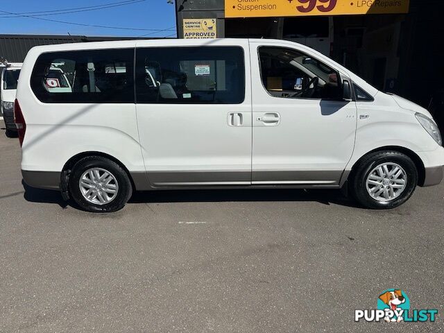 2016 HYUNDAI IMAX  TQ SERIES 2 TQ3 MY17 4D WAGON