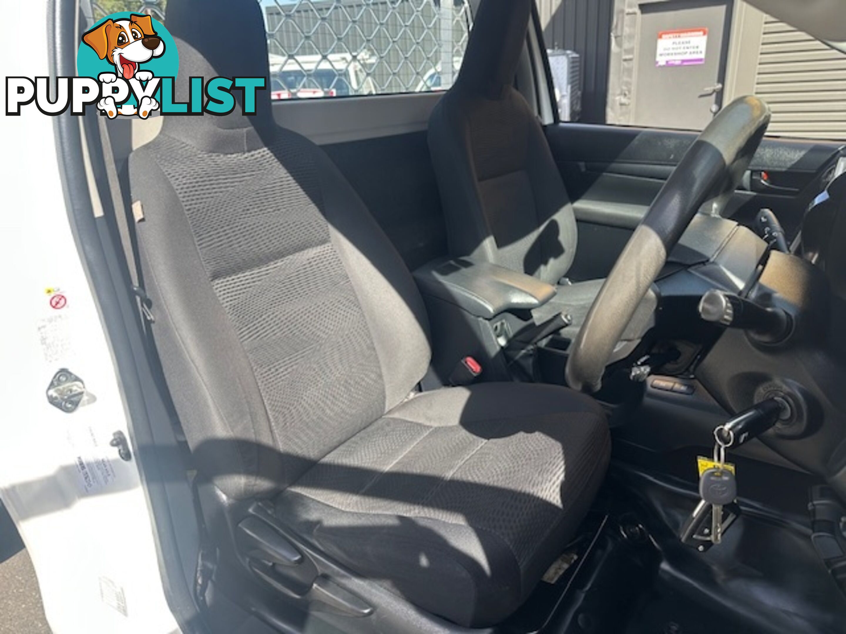 2017 TOYOTA HILUX SR 4X4 GUN126R MY17 CCHAS