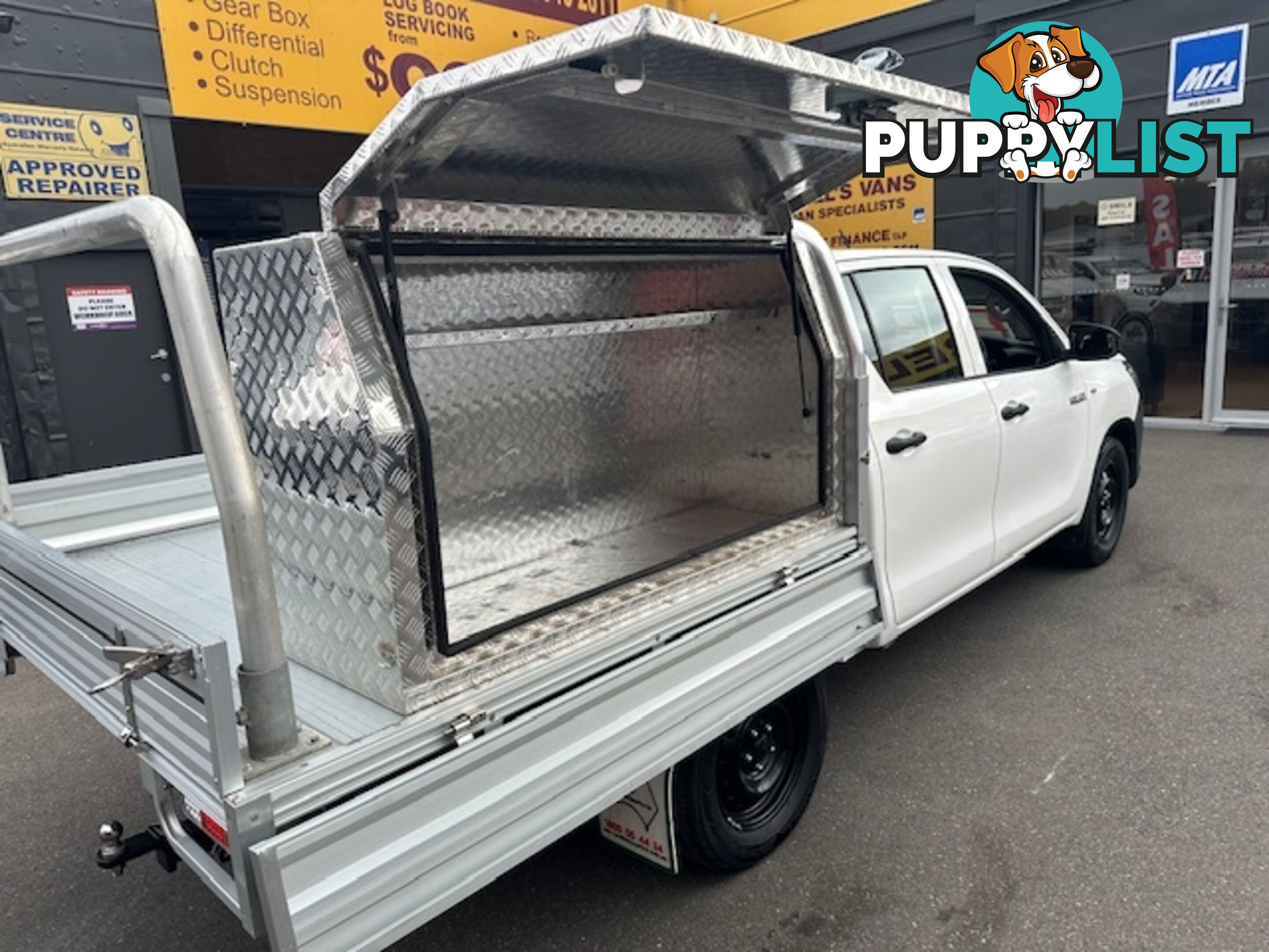 2019 TOYOTA HILUX WORKMATE TGN121R MY19 DOUBLE CAB PUP