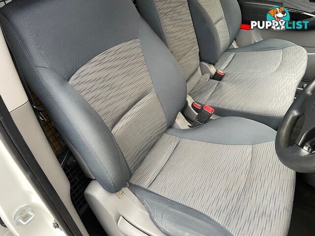 2014 HYUNDAI ILOAD  TQ MY15 4D VAN