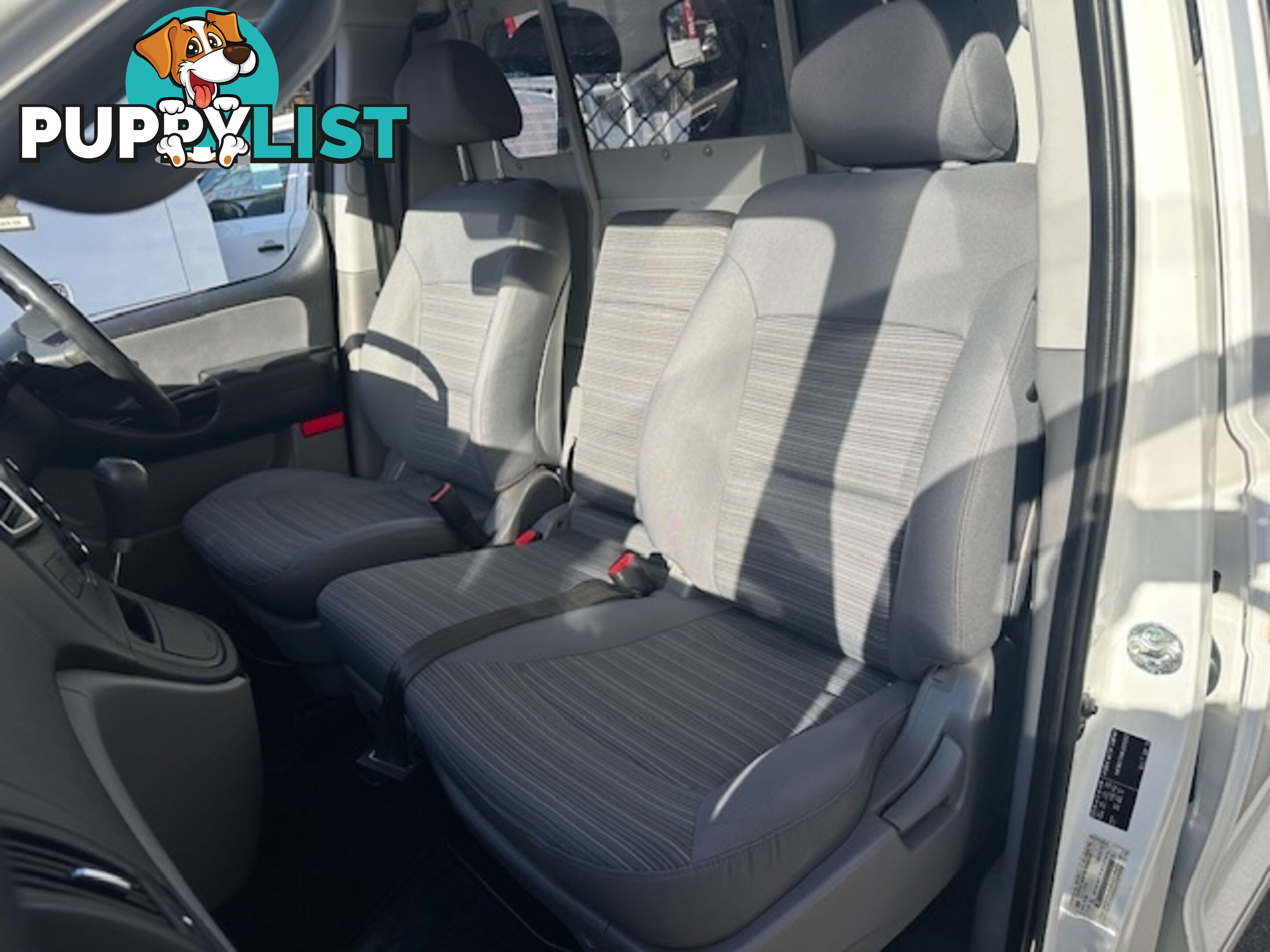 2019 HYUNDAI ILOAD 3S TWIN SWING TQ4 MY19 4D VAN