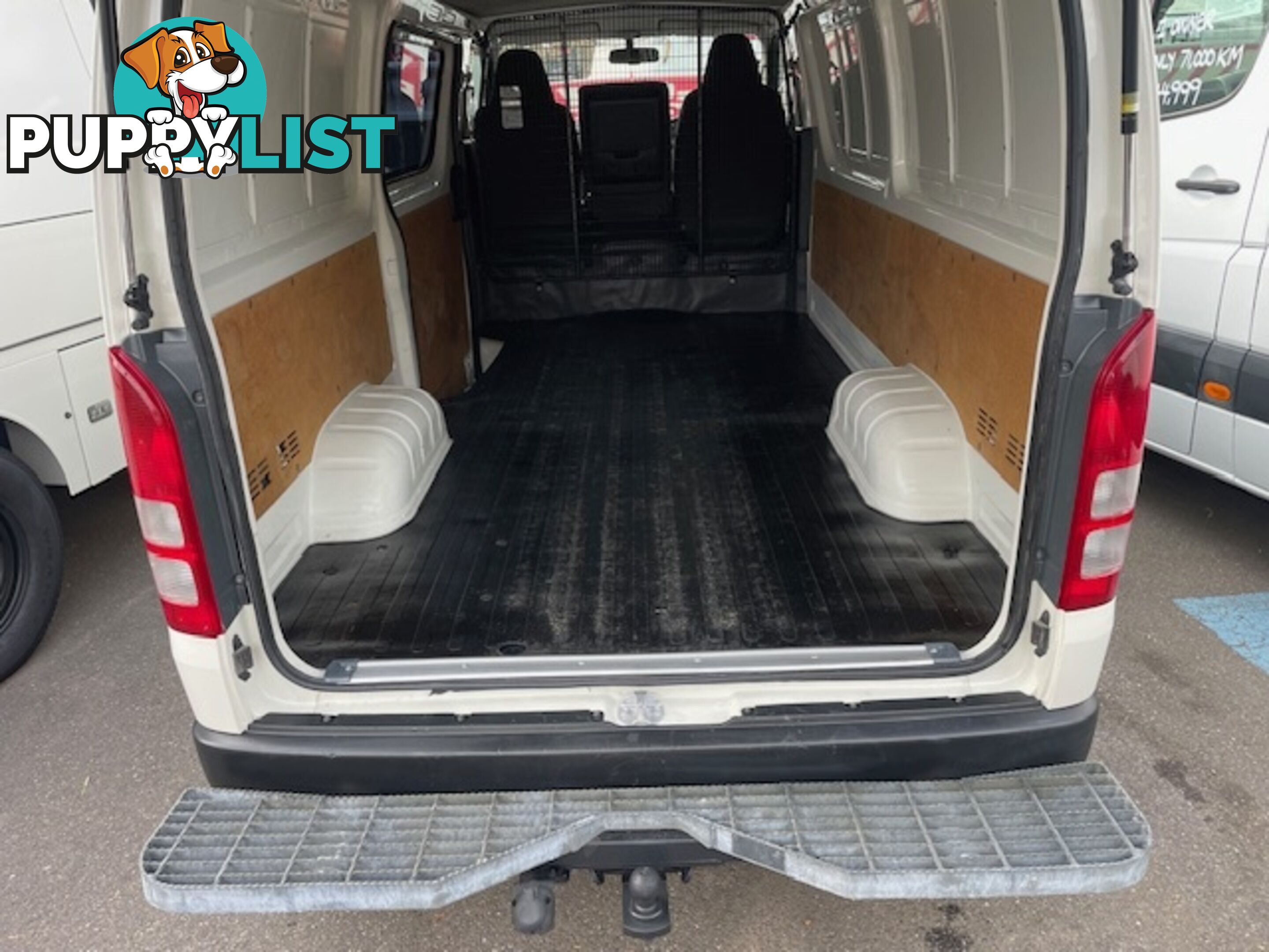 2013 TOYOTA HIACE LWB TRH201R MY12 UPGRADE 4D VAN