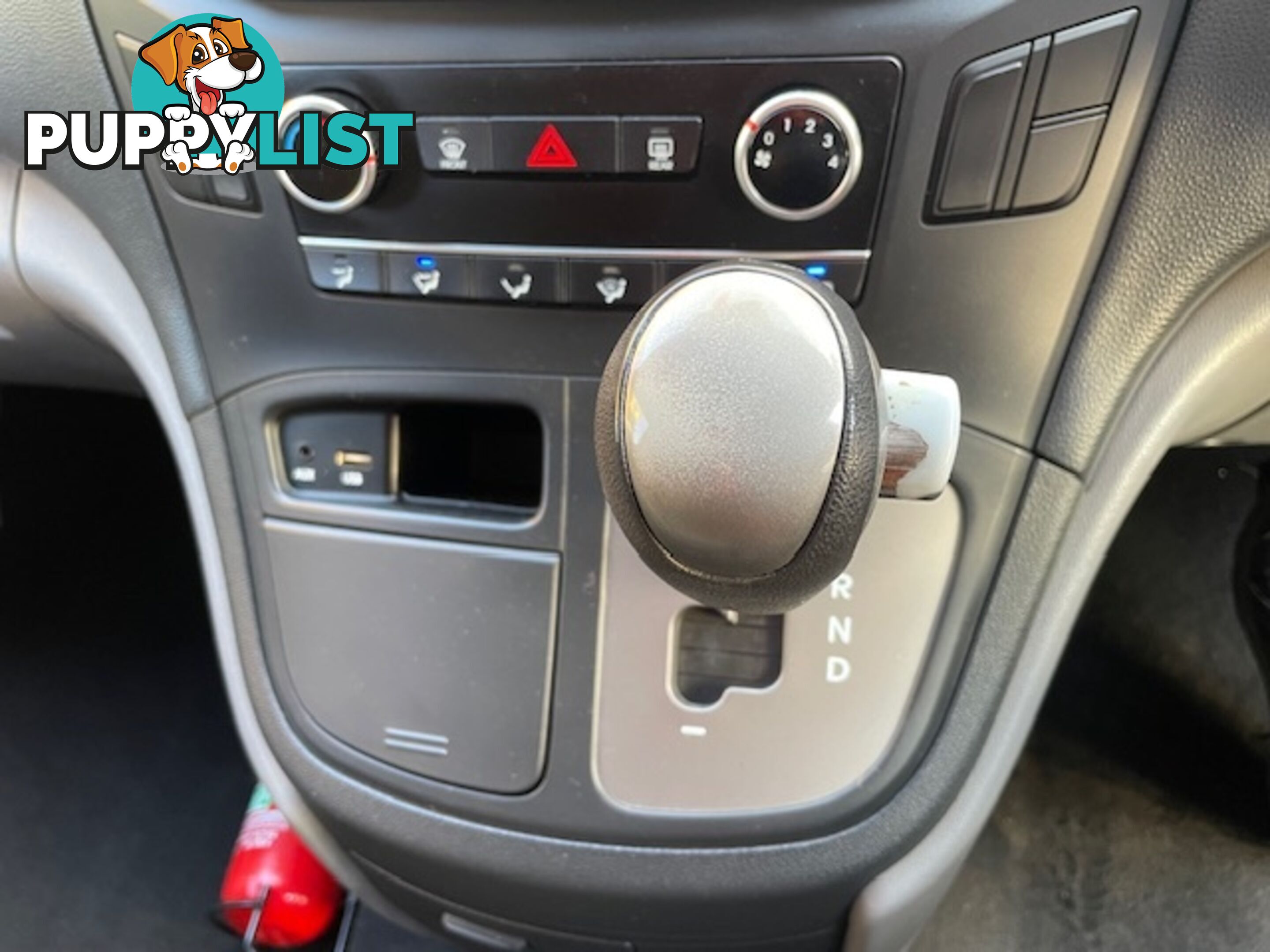 2018 HYUNDAI ILOAD 3S LIFTBACK TQ4 MY19 4D VAN