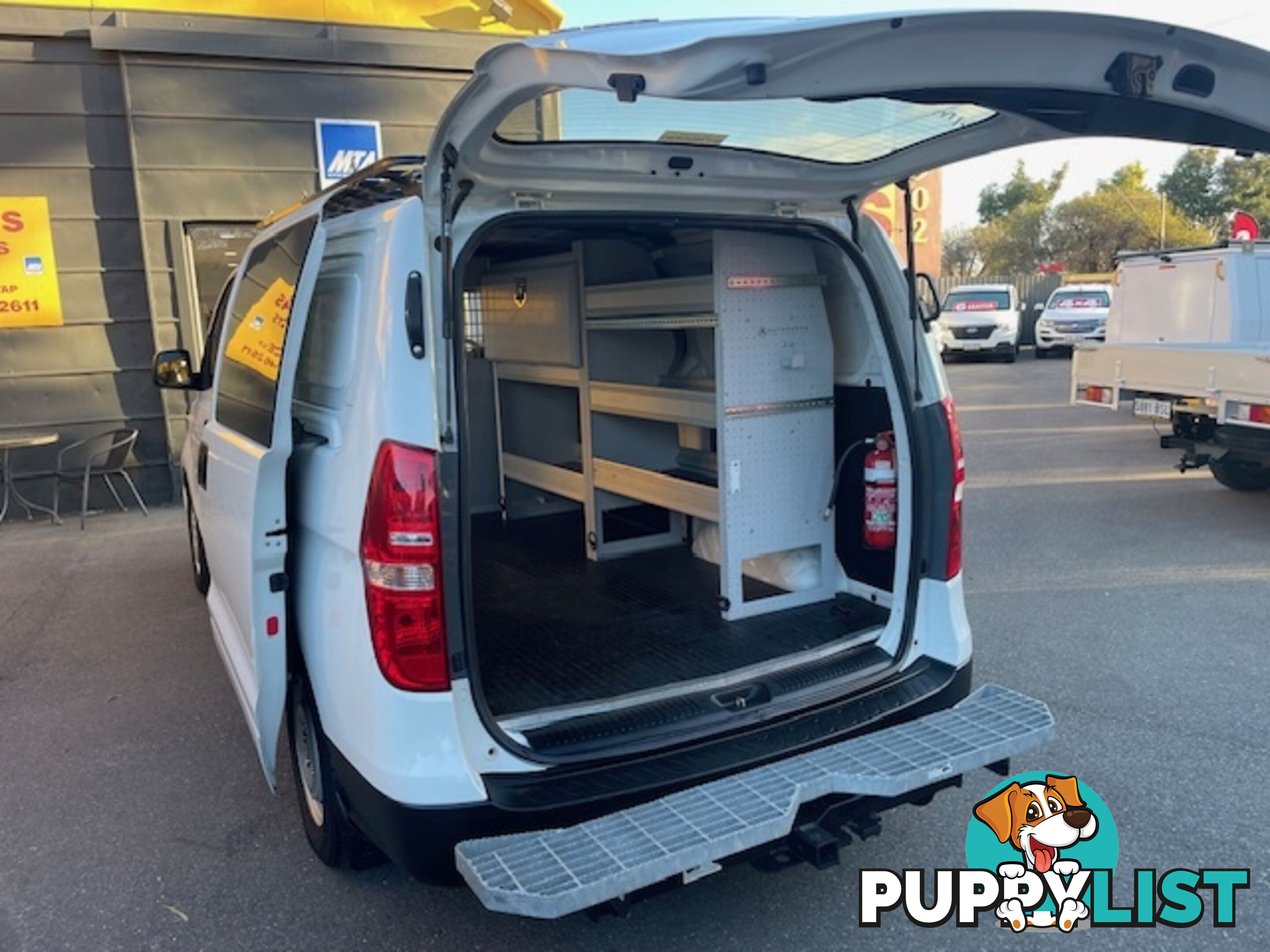 2018 HYUNDAI ILOAD 3S LIFTBACK TQ4 MY19 4D VAN