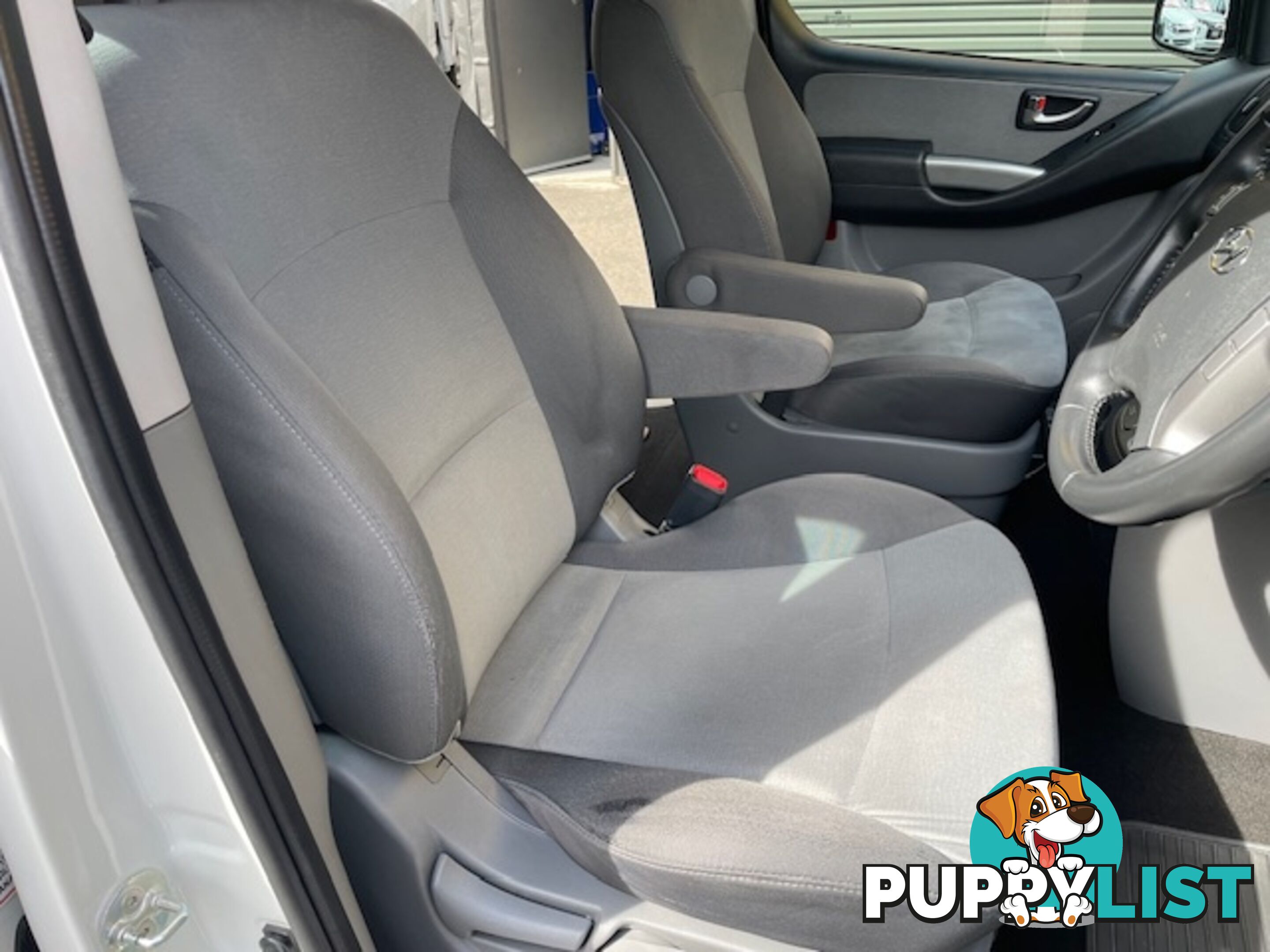 2017 HYUNDAI IMAX  TQ SERIES 2 TQ3 MY17 4D WAGON