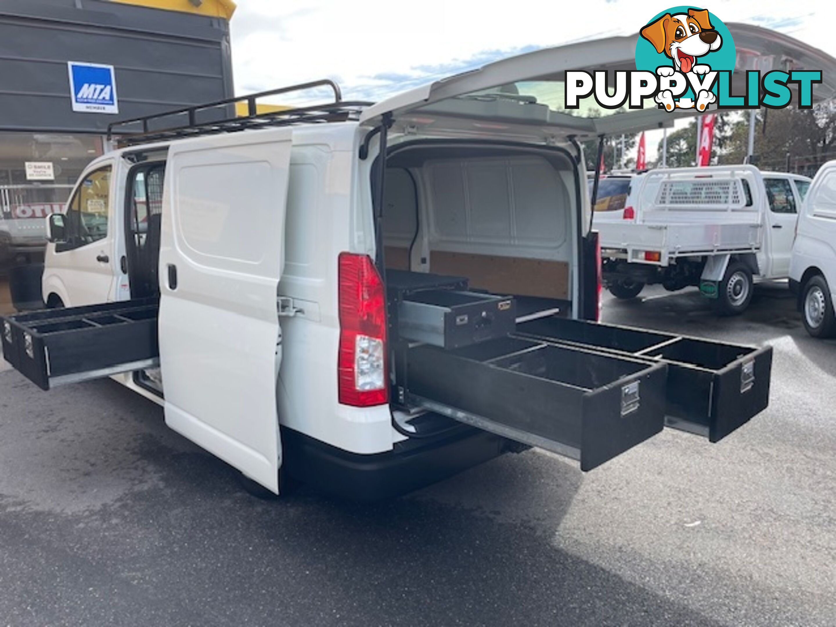 2023 TOYOTA HIACE LWB GDH300R 5D VAN