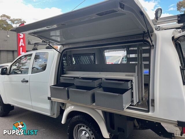2018 ISUZU D-MAX SX 4X4 TF MY18 SPACE CCHAS