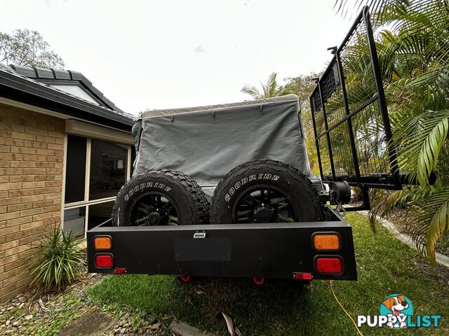 2020 Black Series Dominator 5.3m (17ft) V4 High Side