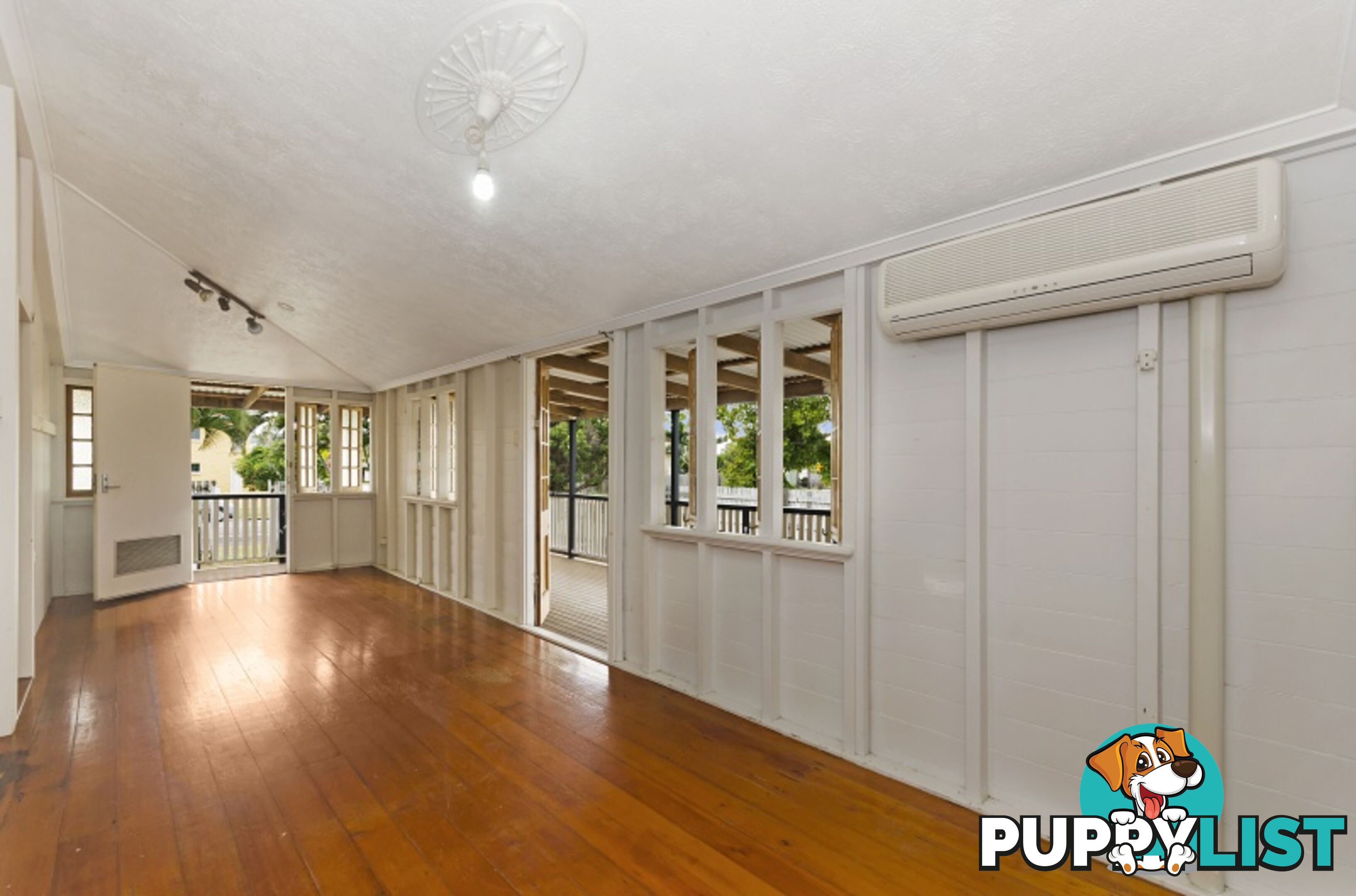 32 Gladstone Street PIMLICO QLD 4812