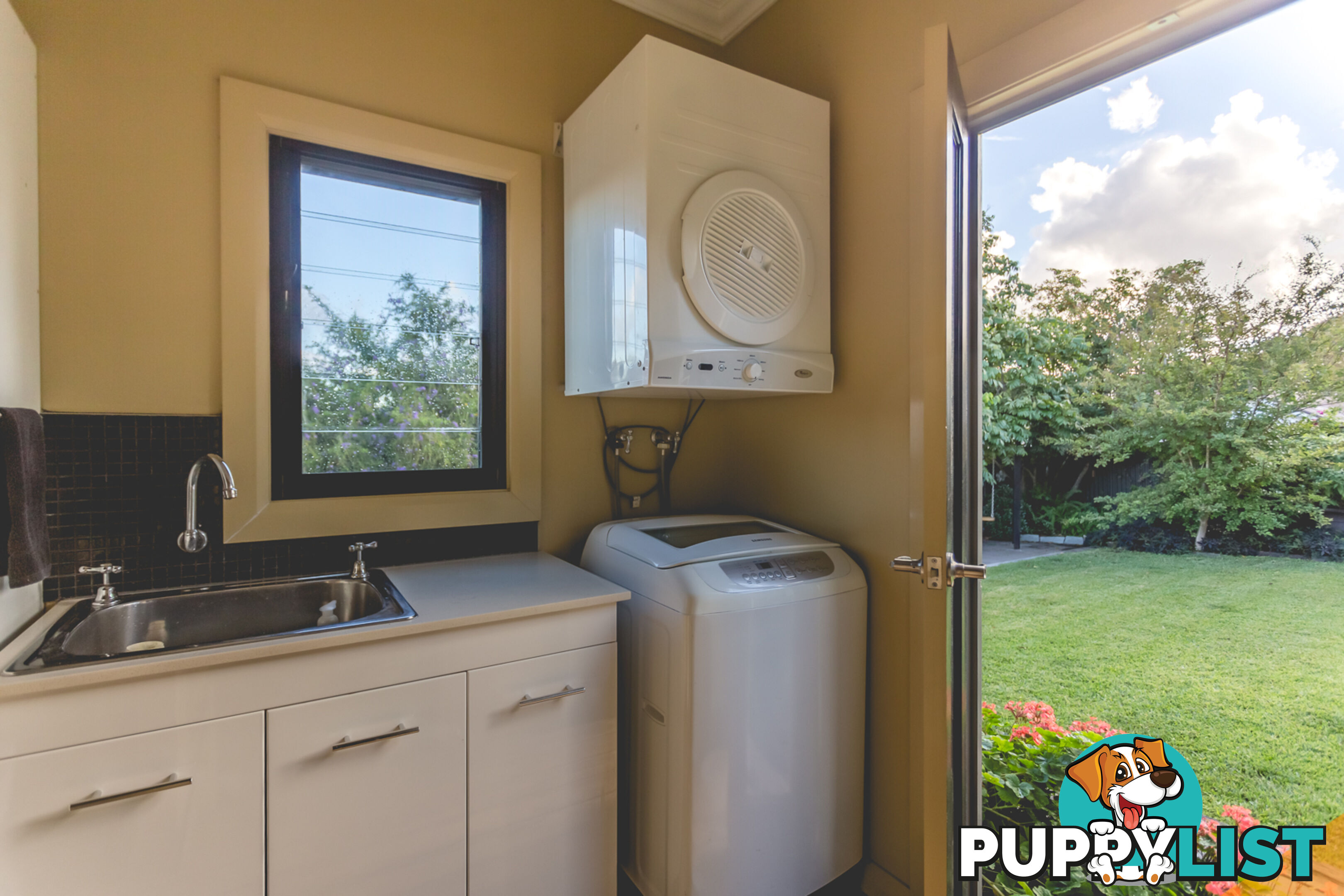 82 Barton St MAYFIELD NSW 2304