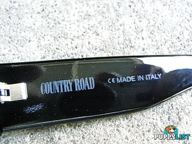 COUNTRY ROAD SUNGLASSES VGC MADE IN ITALY PICKUP CLAYTON 3168 OR