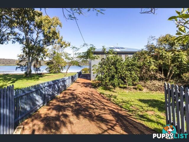 30 Emerson Street RUSSELL ISLAND QLD 4184