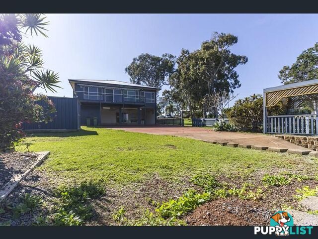 30 Emerson Street RUSSELL ISLAND QLD 4184