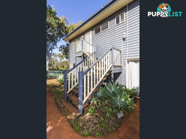 30 Emerson Street RUSSELL ISLAND QLD 4184