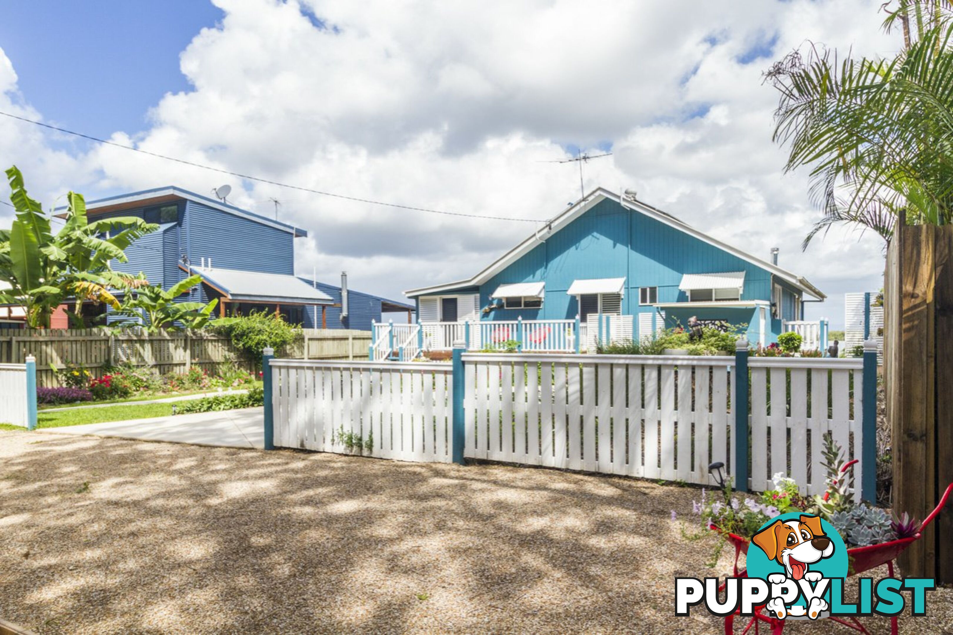 14 Emily Crescent MACLEAY ISLAND QLD 4184