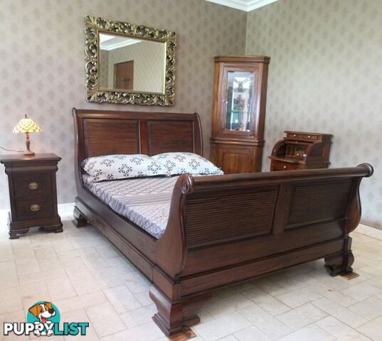 Mahogany Wood Queen Size High Foot Sleigh Bed - Venessa Collection