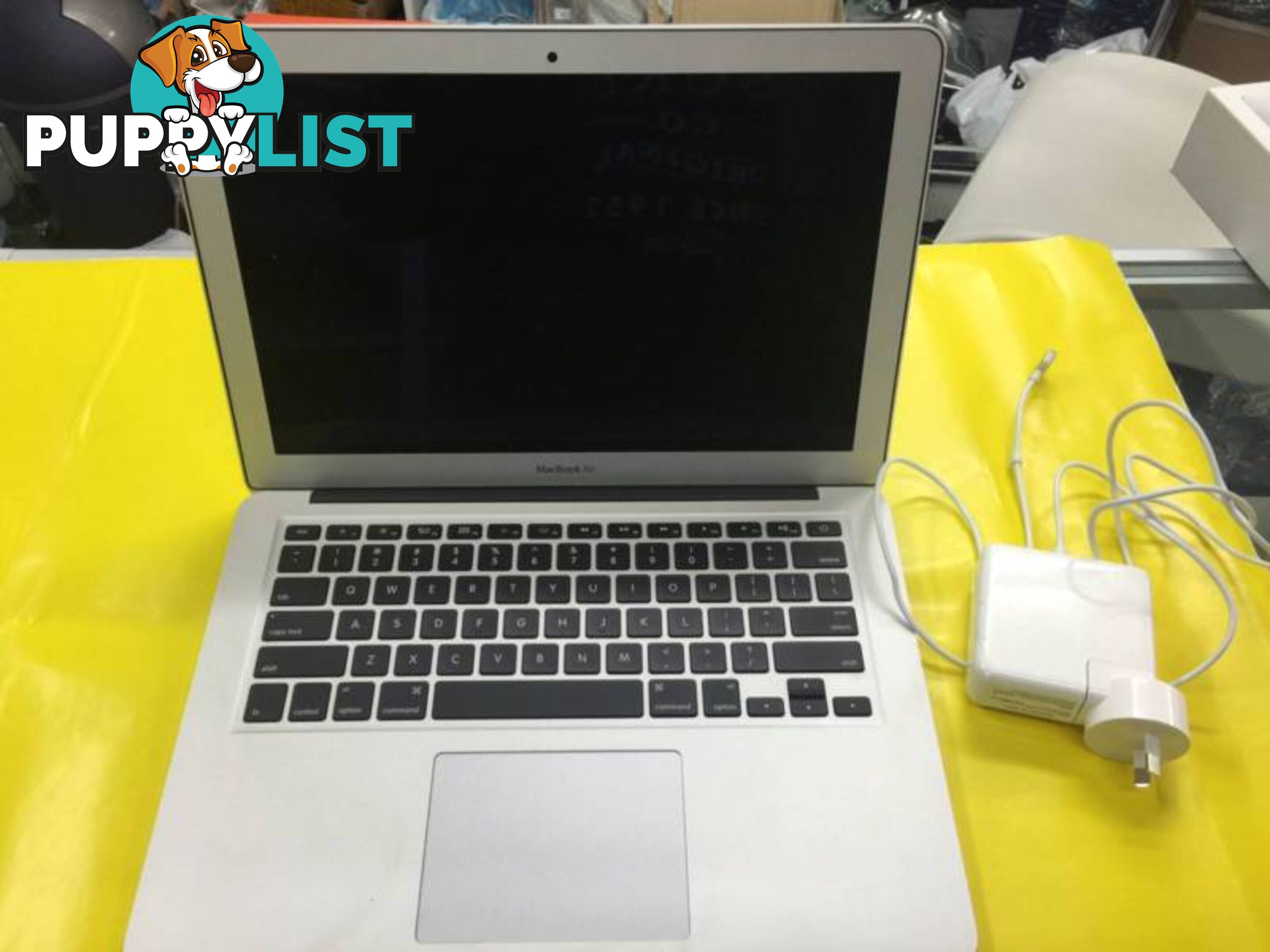 As New MacBook Air 13-inch 128GB 4GB Ram