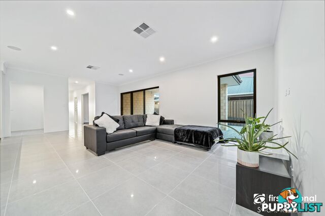 13 Alicante Road CAVERSHAM WA 6055