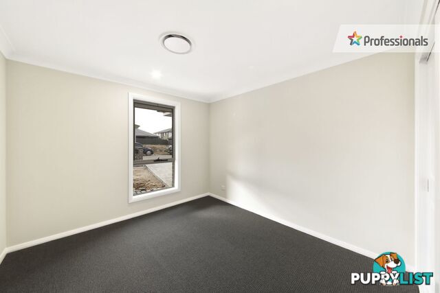 1 Bielski Crescent Oran Park NSW 2570