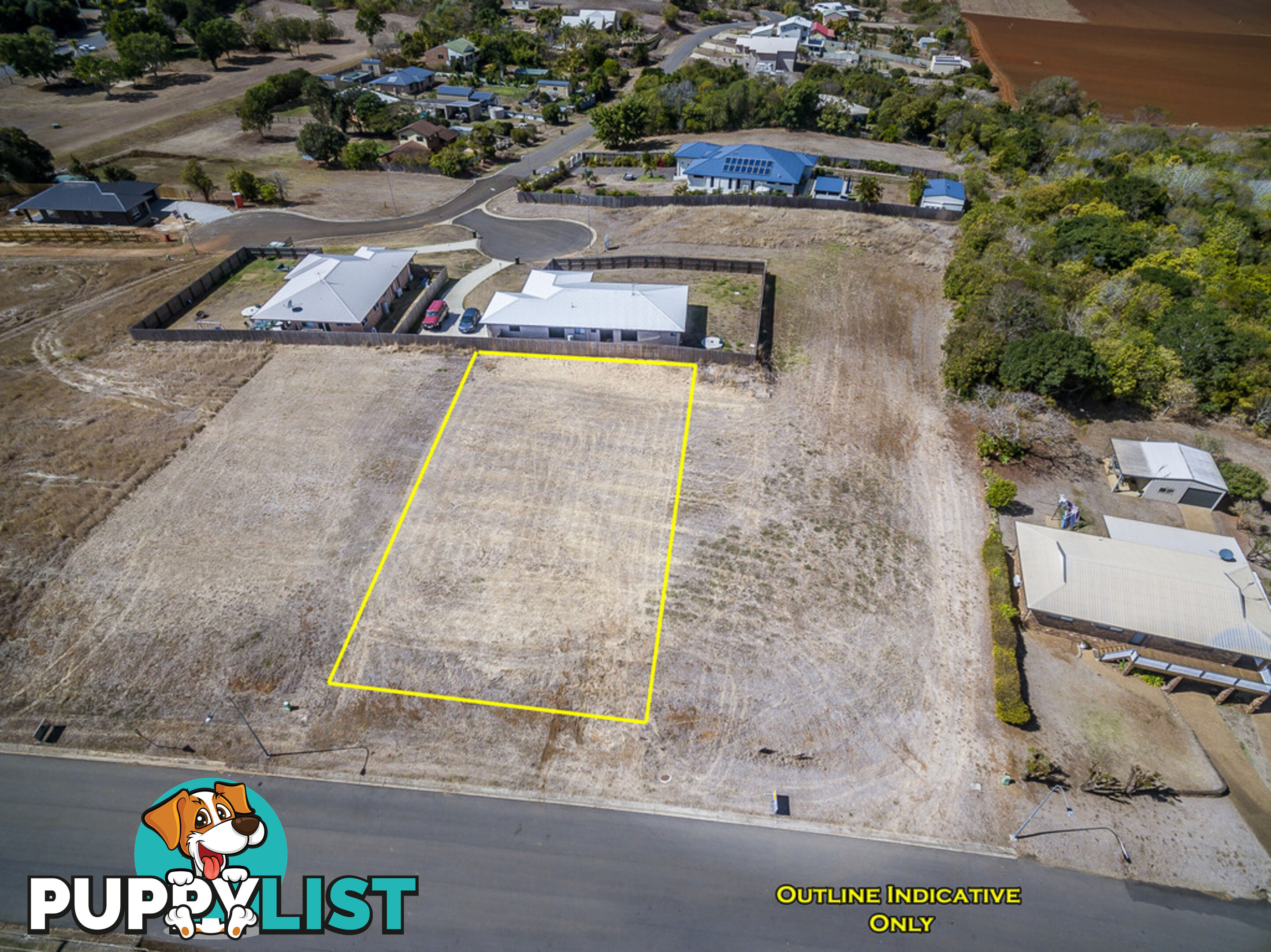 8a Hilltop Avenue QUNABA QLD 4670