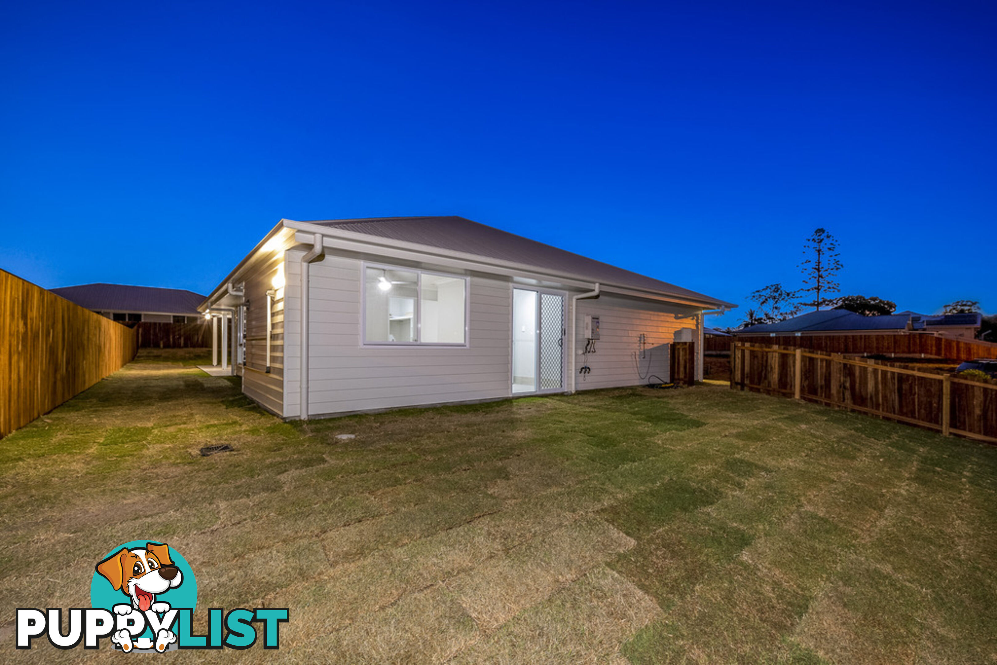 1 Bowerbird Court BRANYAN QLD 4670