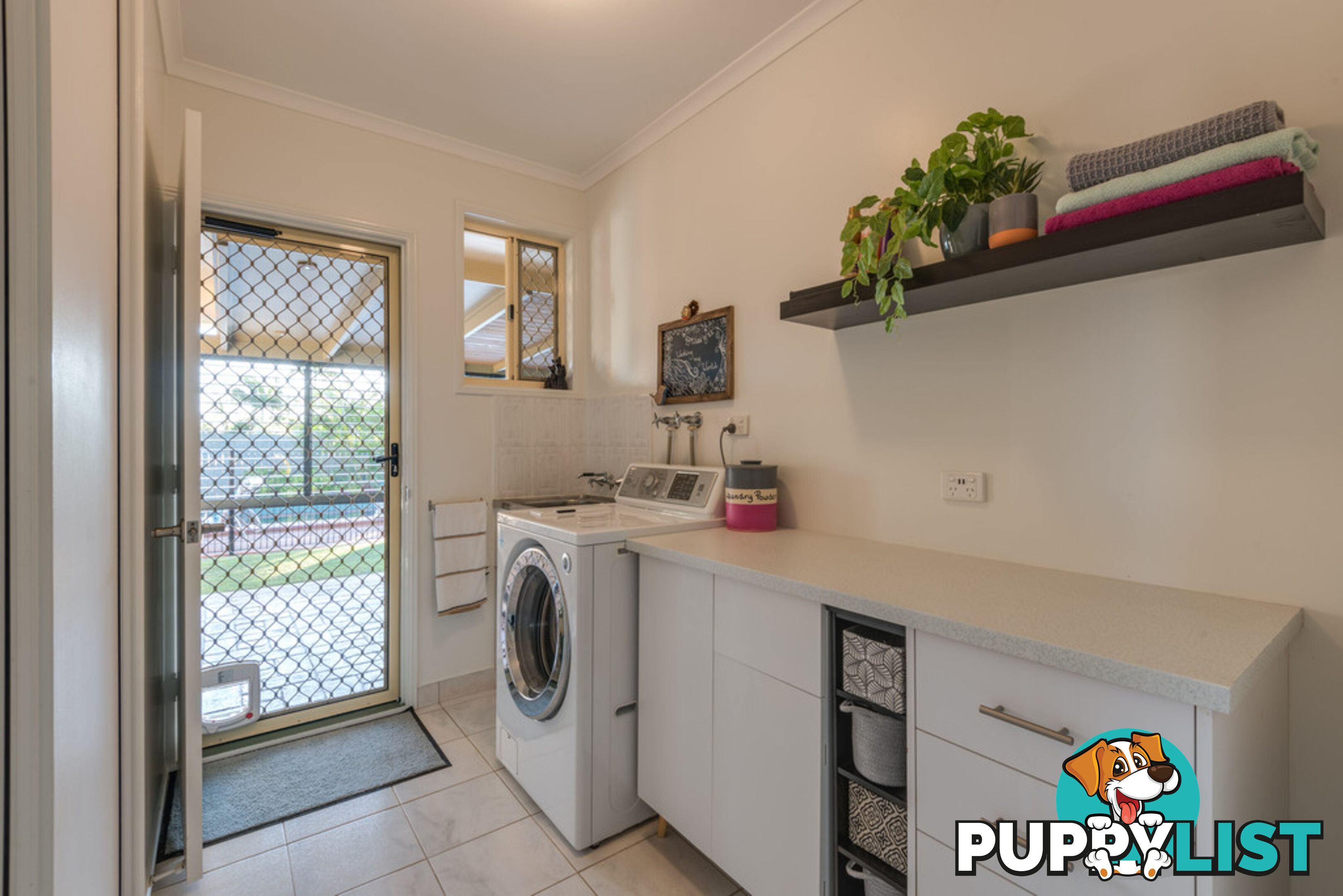 17 Westview Terrace AVOCA QLD 4670