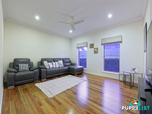 8 Golden Penda Court KALKIE QLD 4670