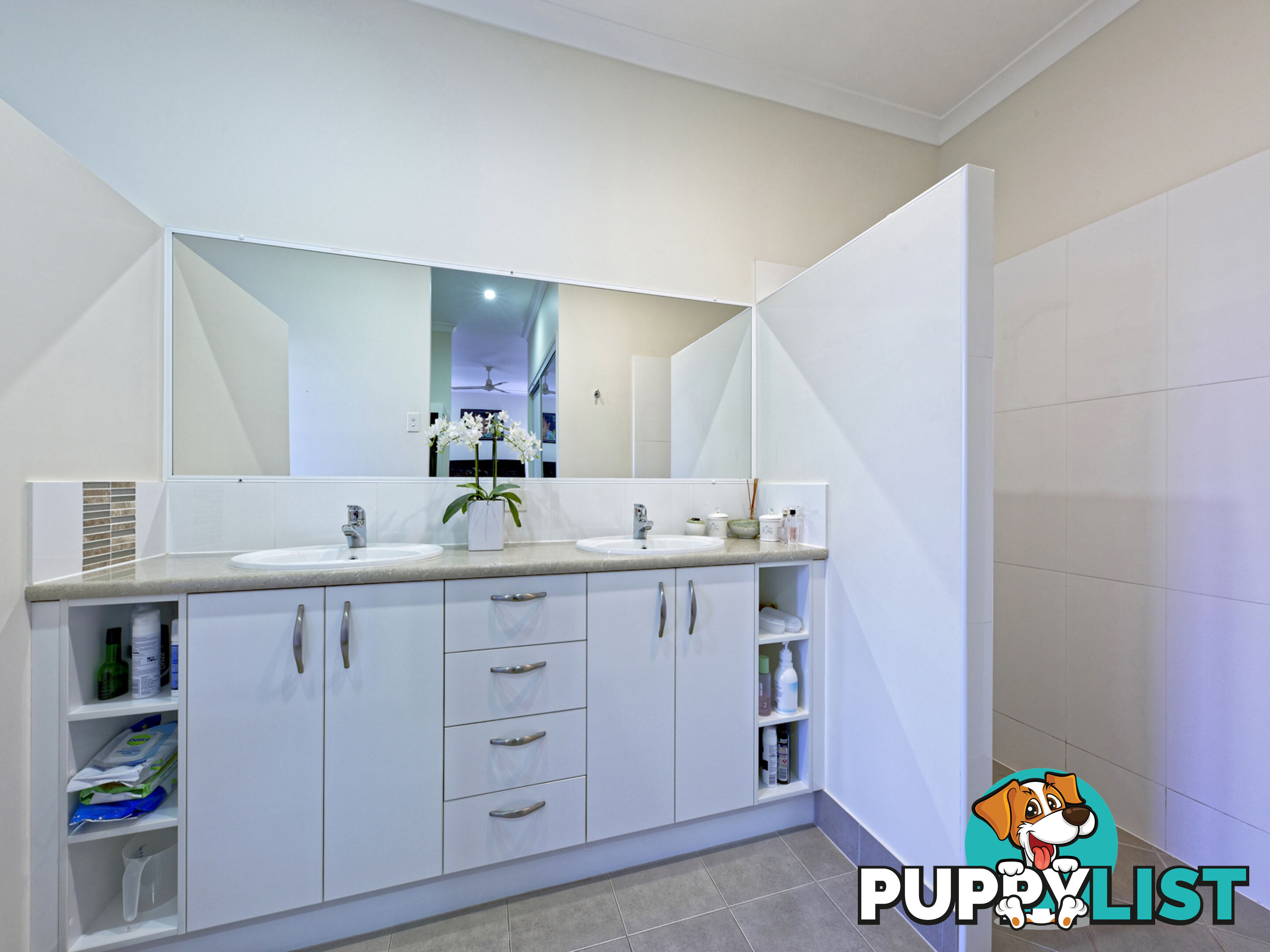 8 Golden Penda Court KALKIE QLD 4670