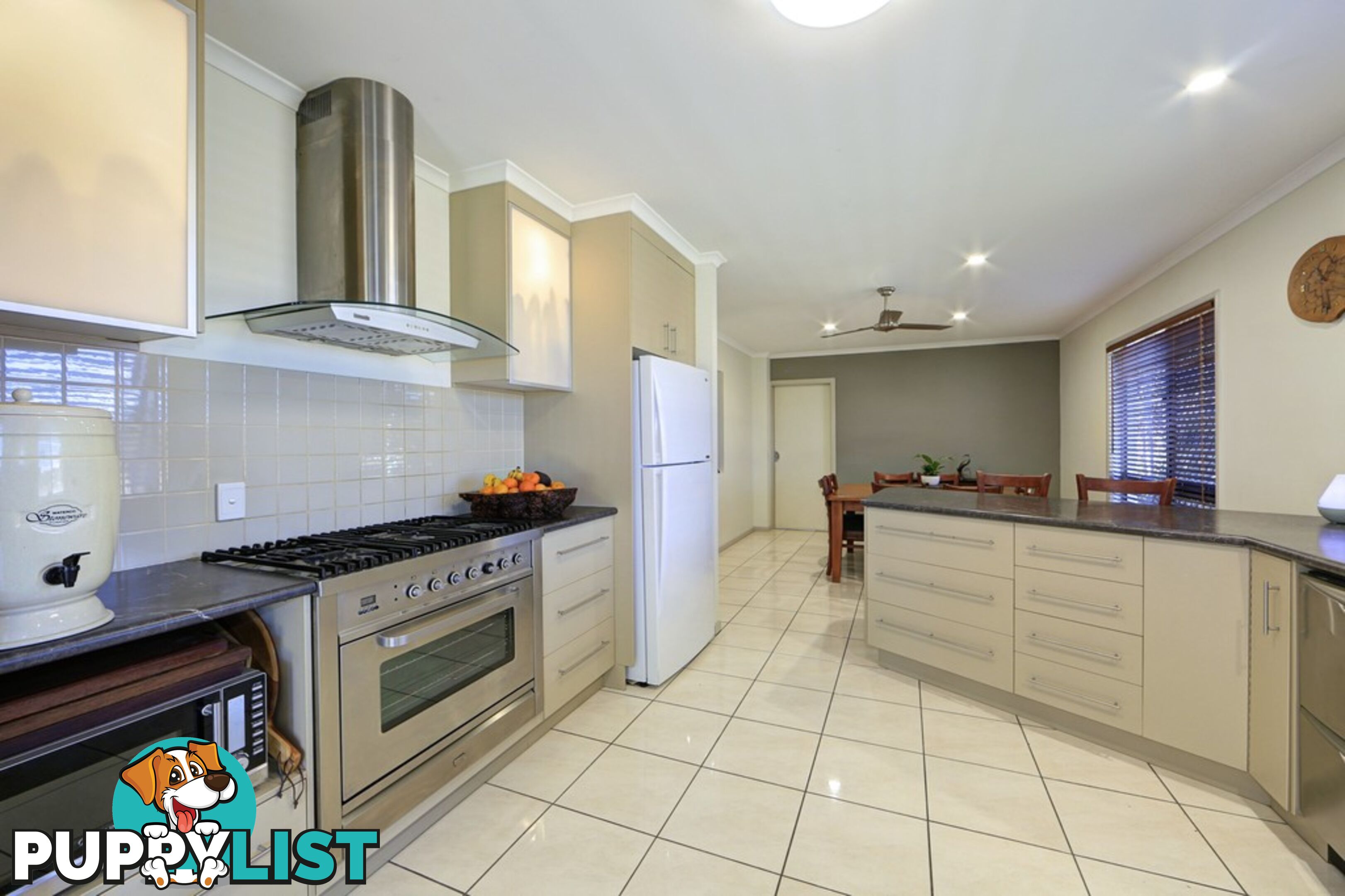 1 Osprey Drive WOODGATE QLD 4660