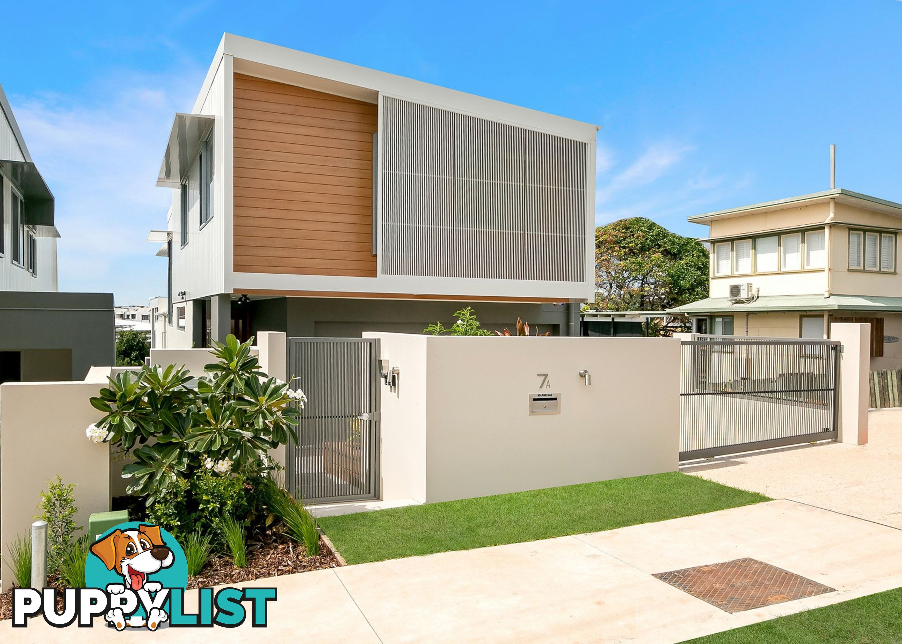 7A Mary Street ALEXANDRA HEADLAND QLD 4572