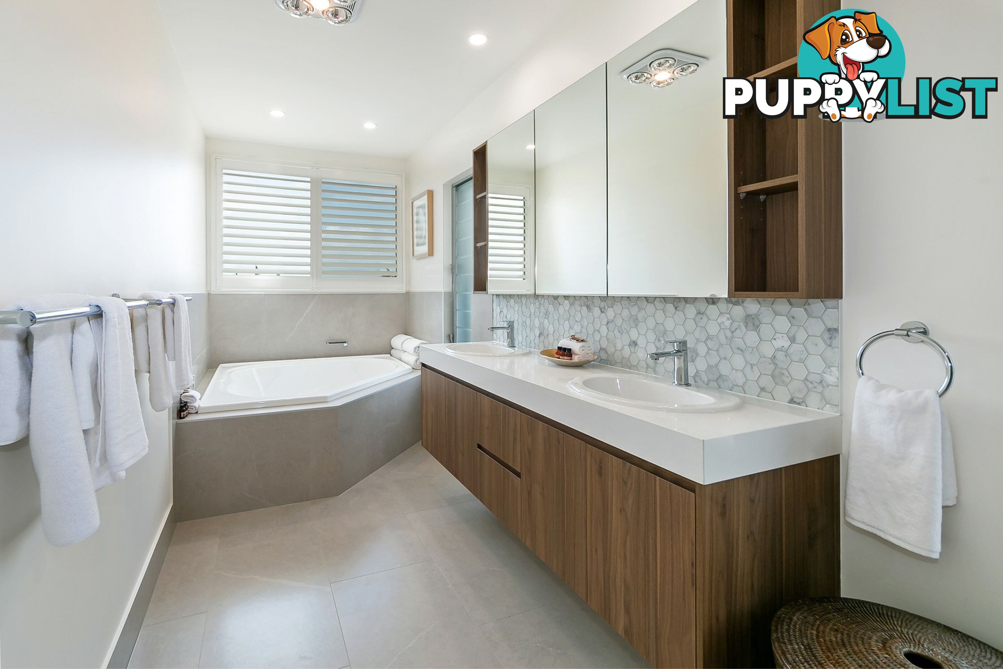 7A Mary Street ALEXANDRA HEADLAND QLD 4572