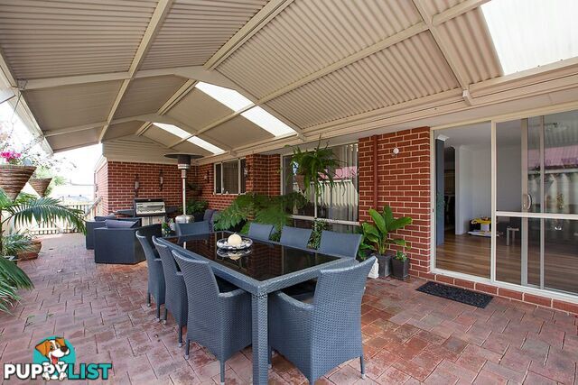 1 Holroyd Gardens MILLBRIDGE WA 6232