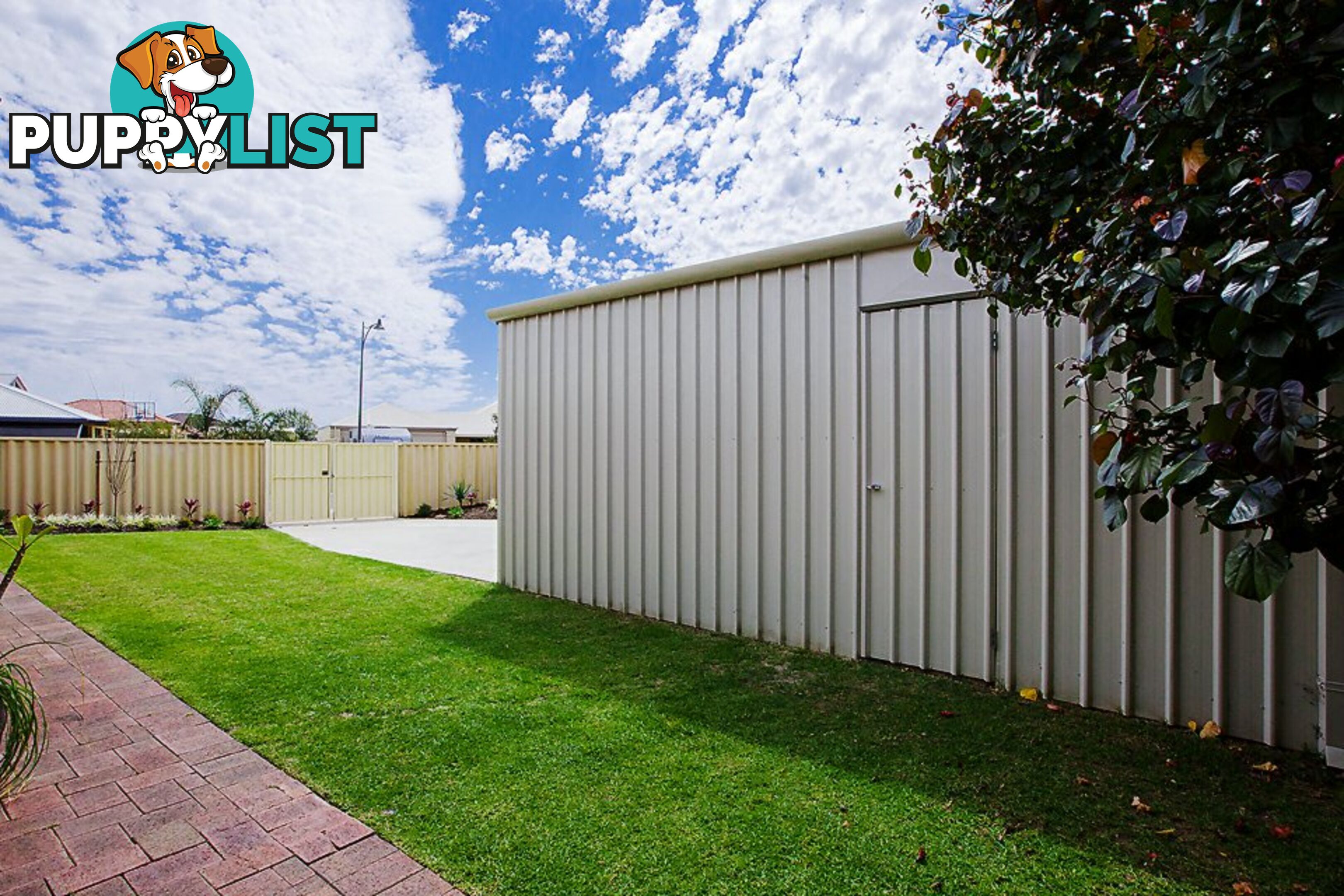 1 Holroyd Gardens MILLBRIDGE WA 6232