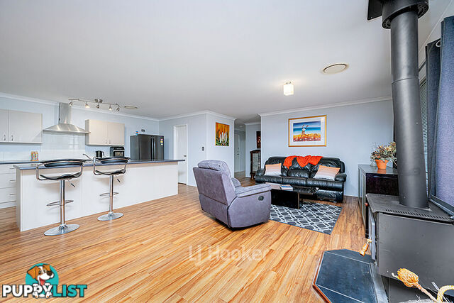 9 Sunburst Grove COLLIE WA 6225