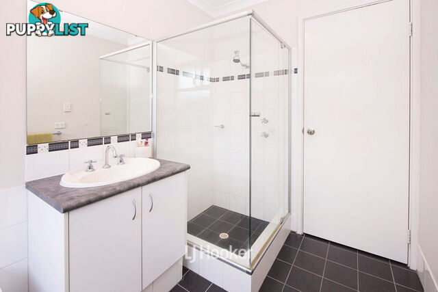 66 Monclair Circuit DUNSBOROUGH WA 6281