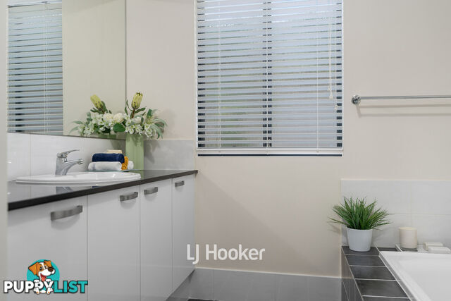 62 Monclair Circuit DUNSBOROUGH WA 6281