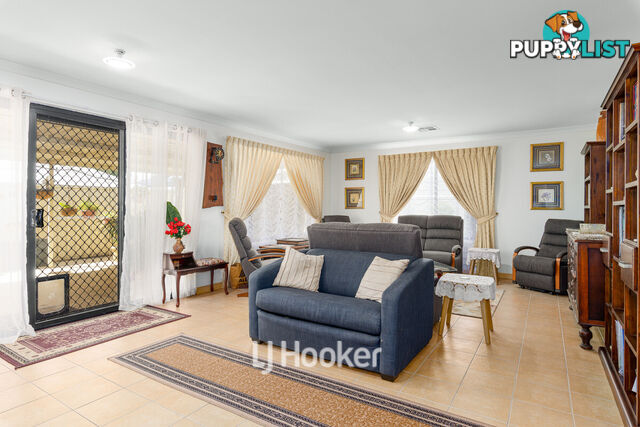 9 Snakewood Bend GLEN IRIS WA 6230