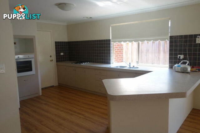 6 Ambrose Green PELICAN POINT WA 6230