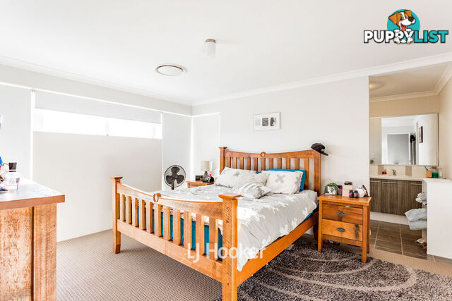 22 Hazelgrove Crescent MILLBRIDGE WA 6232