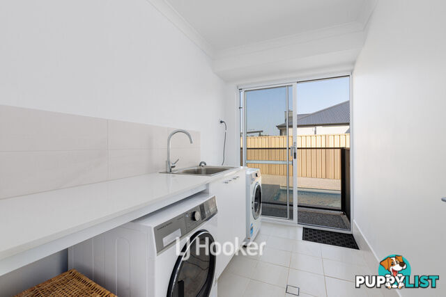 43 Hazelgrove Crescent MILLBRIDGE WA 6232