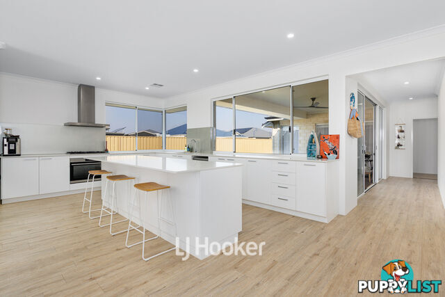 43 Hazelgrove Crescent MILLBRIDGE WA 6232