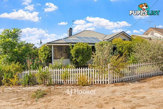 2 Moore Street COLLIE WA 6225