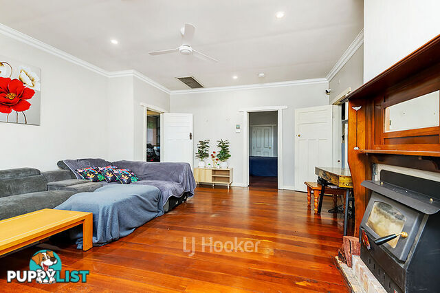 68 Deakin Street COLLIE WA 6225